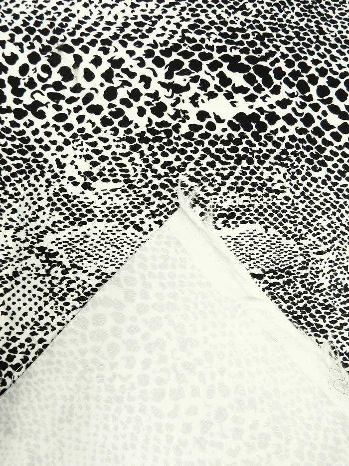 Cotton Spandex Snake Pattern – 2 Way Stretch - Image 4