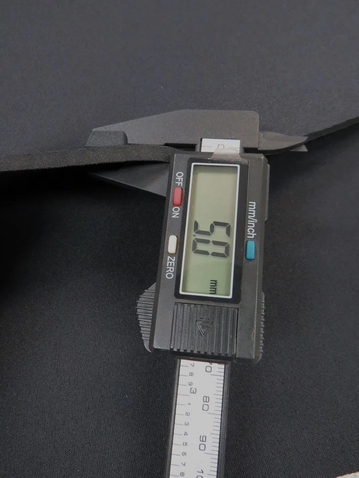 Neoprene Nylon Bonded Sponge Waterproof Wetsuit Fabric / 5mm Black / Sold By The Yard - Image 4