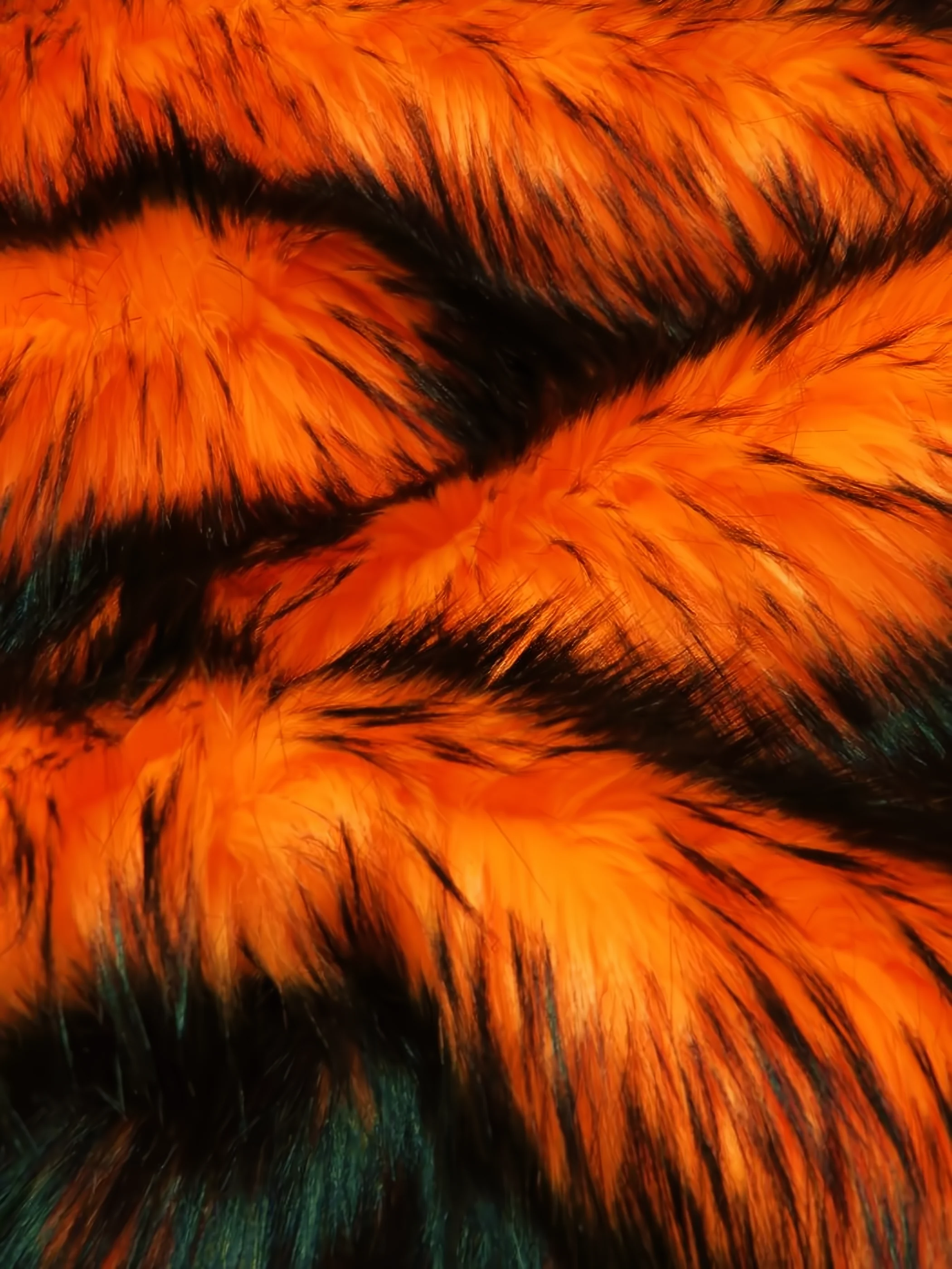 Poison Spike Shag Faux Fur Fabric / 15 Yard Bolt - Image 7
